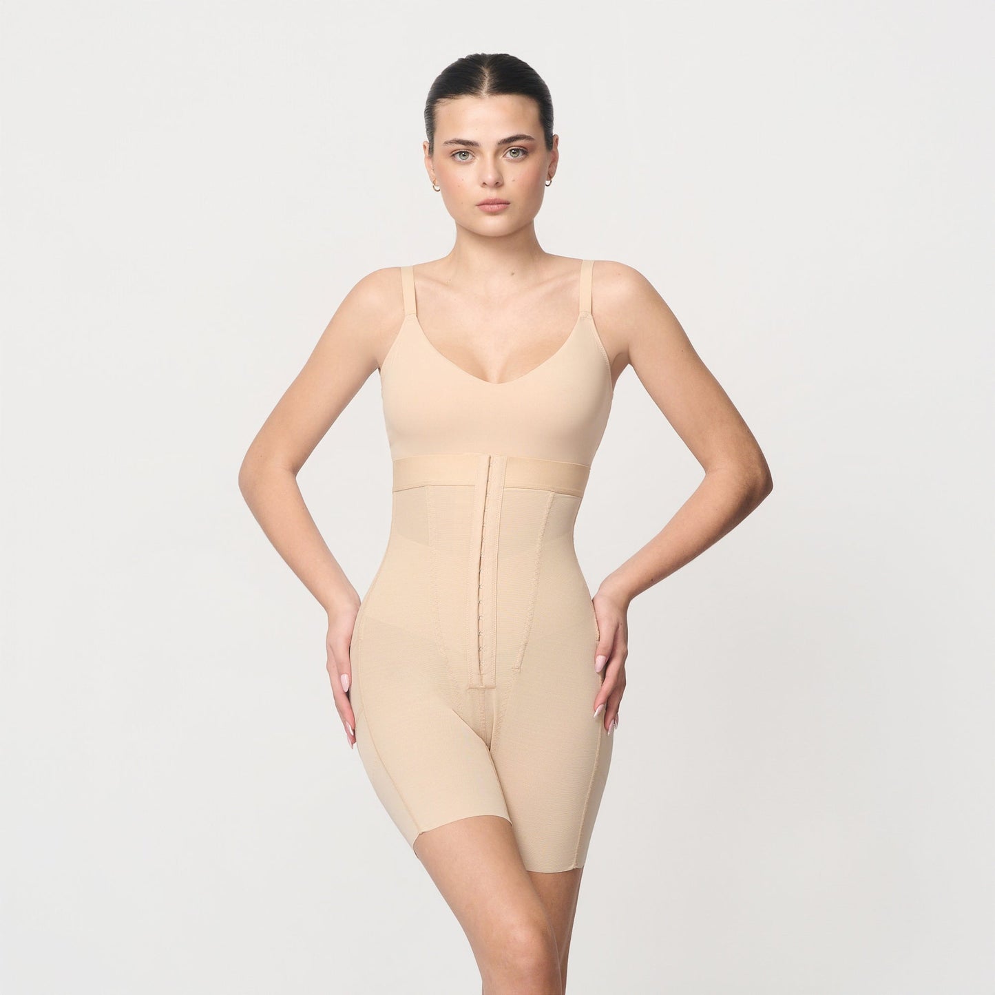 Shaping shorts with high waist