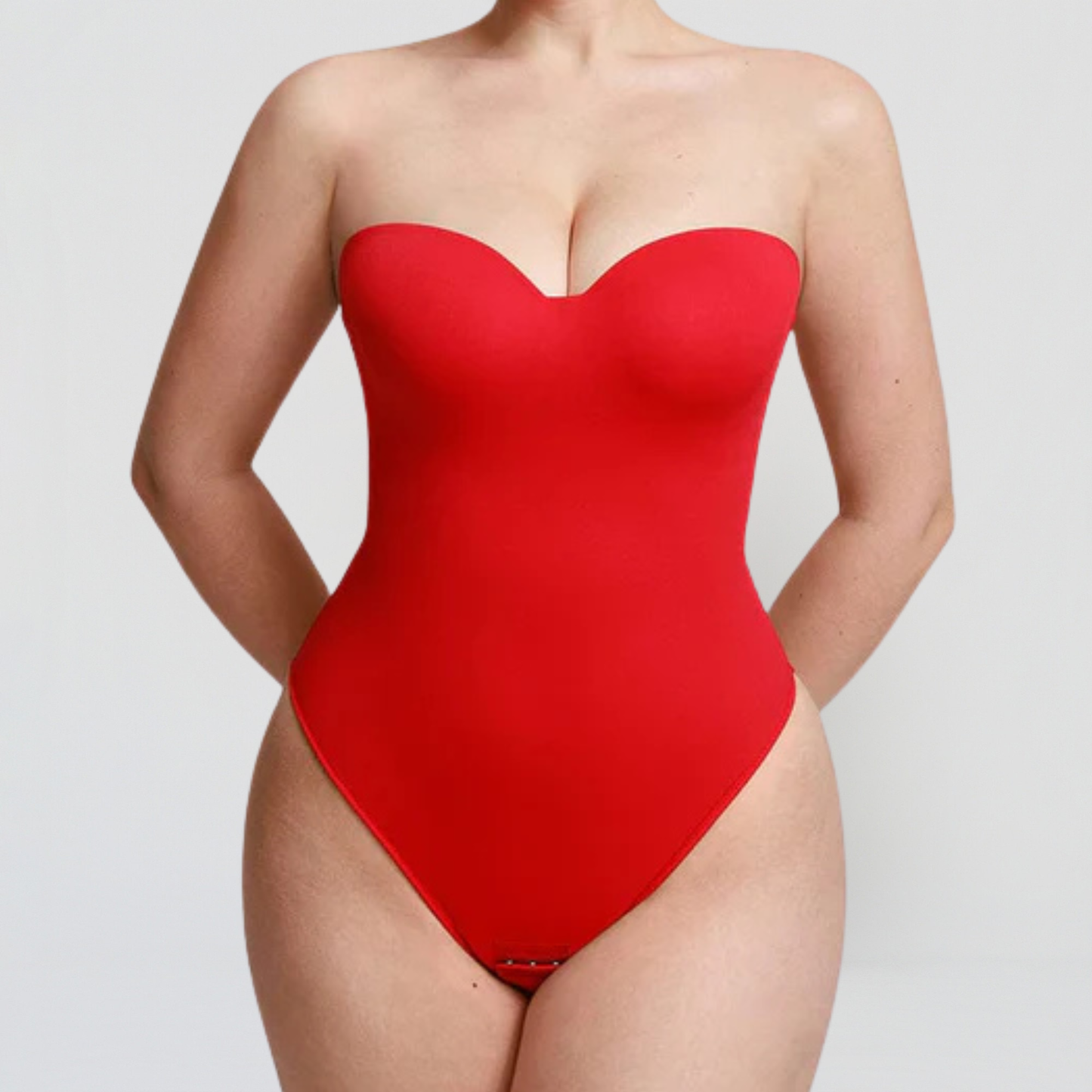 Strapless shaping body