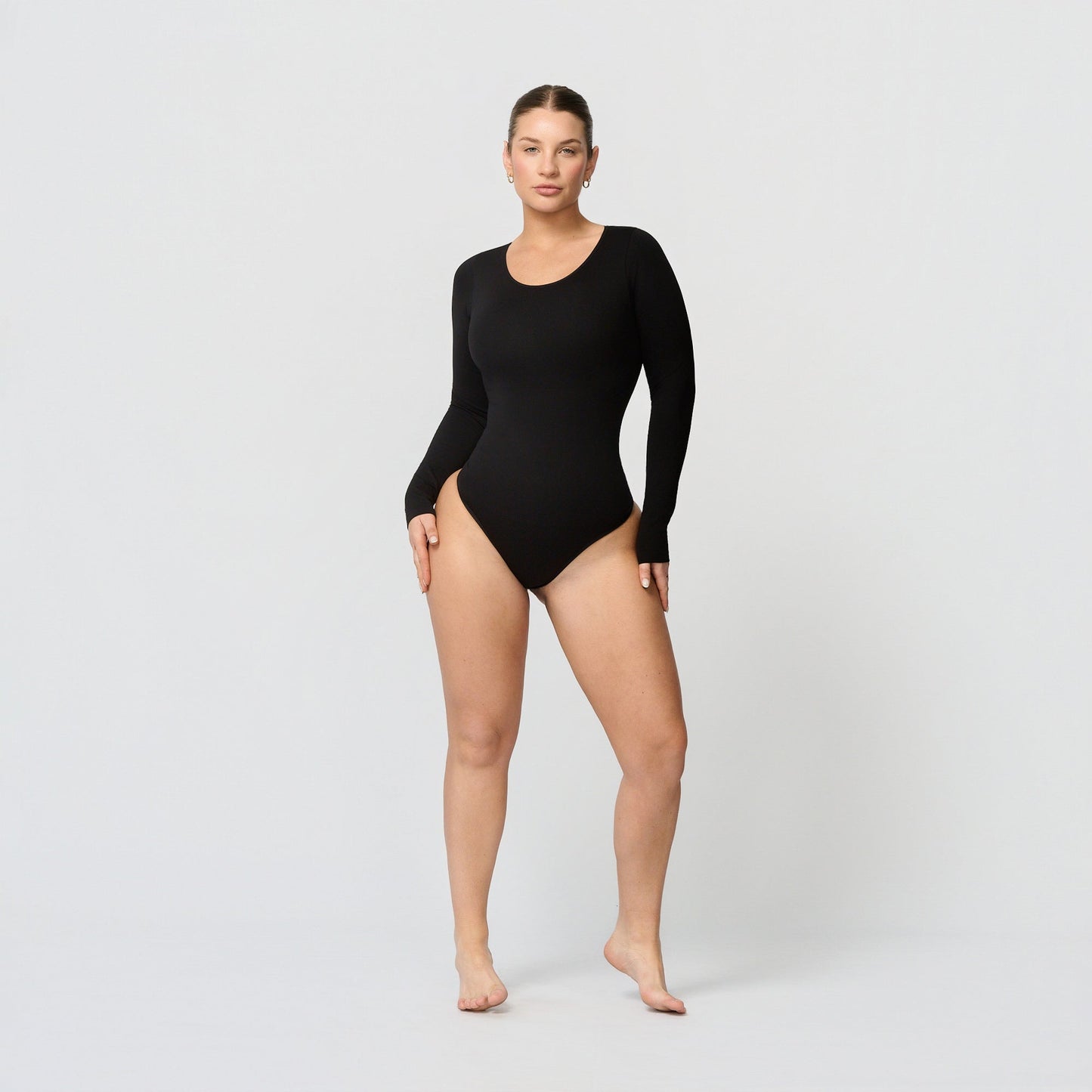 Seamless shaping body