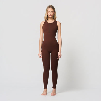 Shaping jumpsuit with zipper