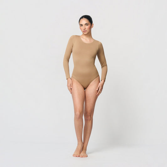 Seamless shaping body