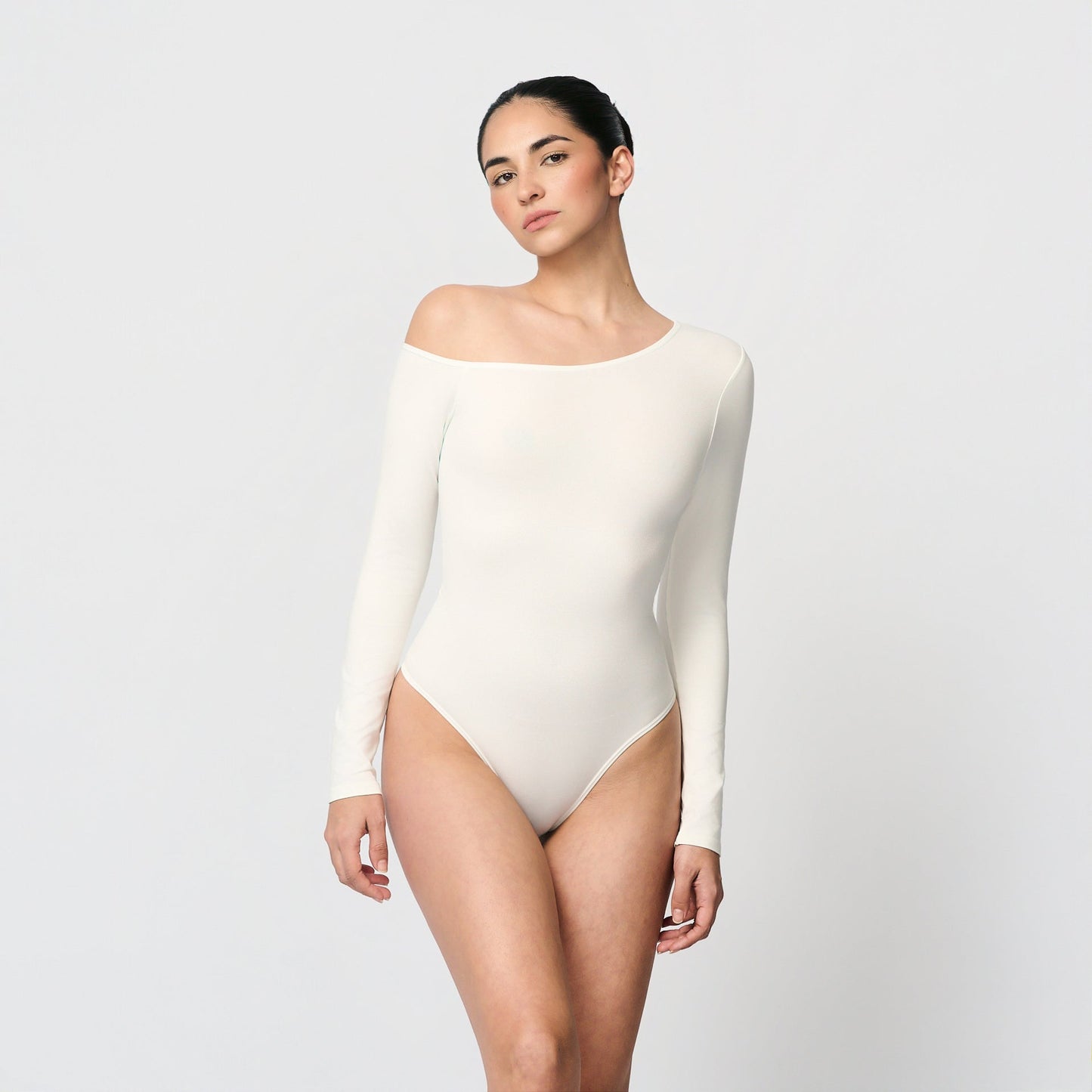 Elegant off-shoulder body