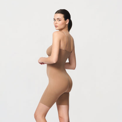 Seamless shaping body with lift and support