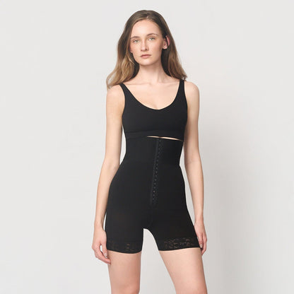 Shaping shorts with corset