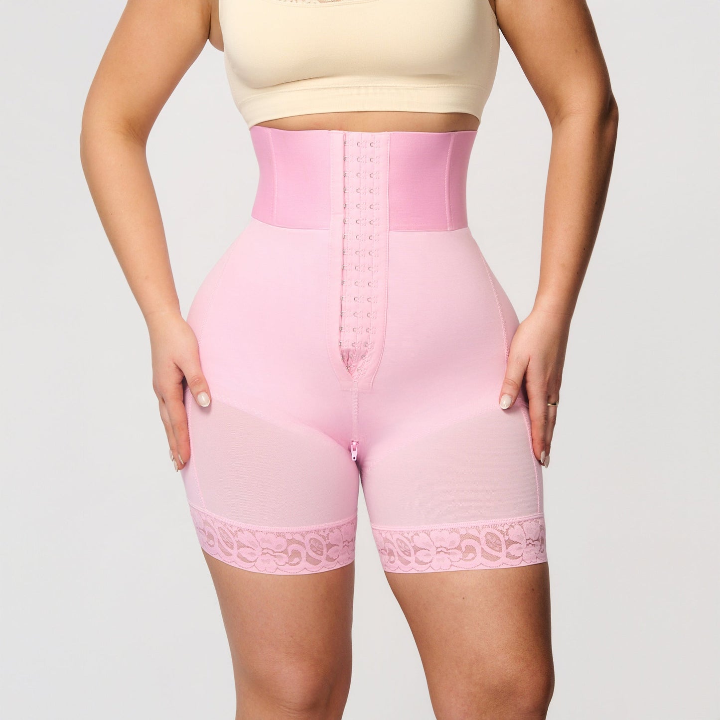 Shaping shorts with corset