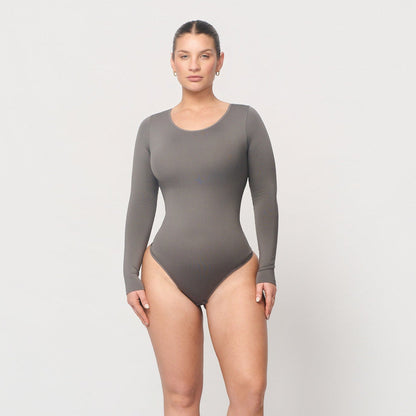 Seamless shaping body