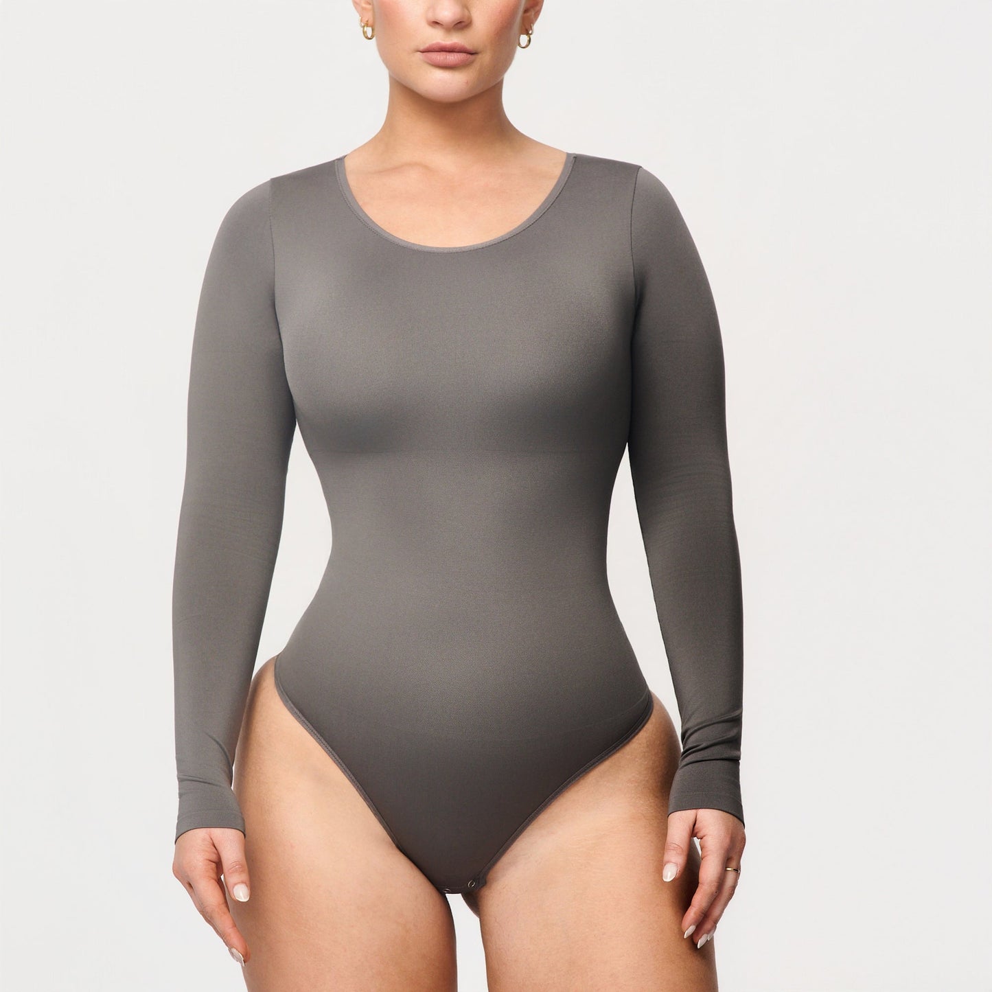 Seamless shaping body