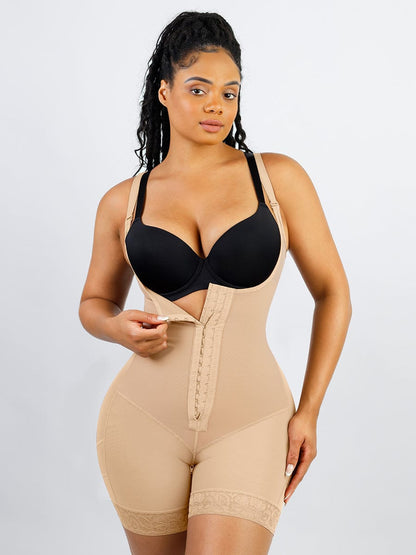 Shaping body with lace trim