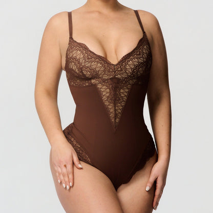 Shaping body with lace