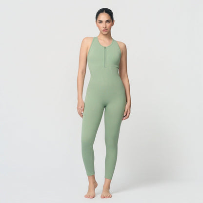 Shaping jumpsuit with zipper