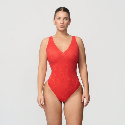 Seamless lace body with V-neckline
