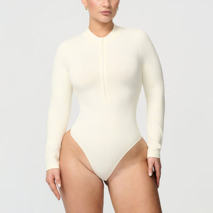 Seamless body with zipper and long sleeves
