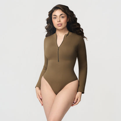 Seamless body with zipper and long sleeves