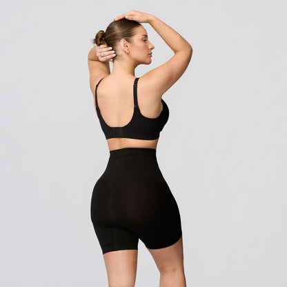 Seamless shaping shorts