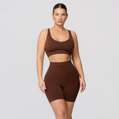 Seamless shaping shorts