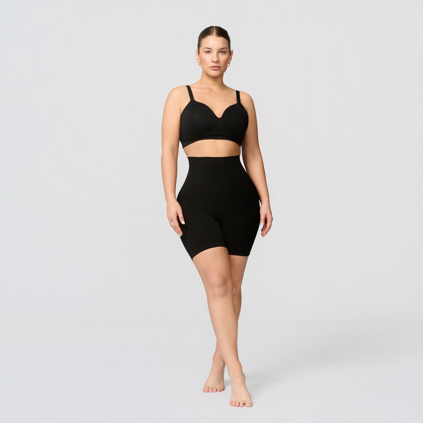Seamless shaping shorts