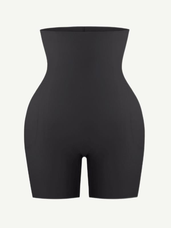 Seamless shaping shorts with padding