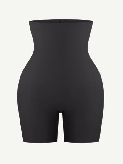 Seamless shaping shorts with padding