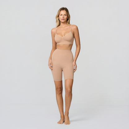 Seamless shaping shorts